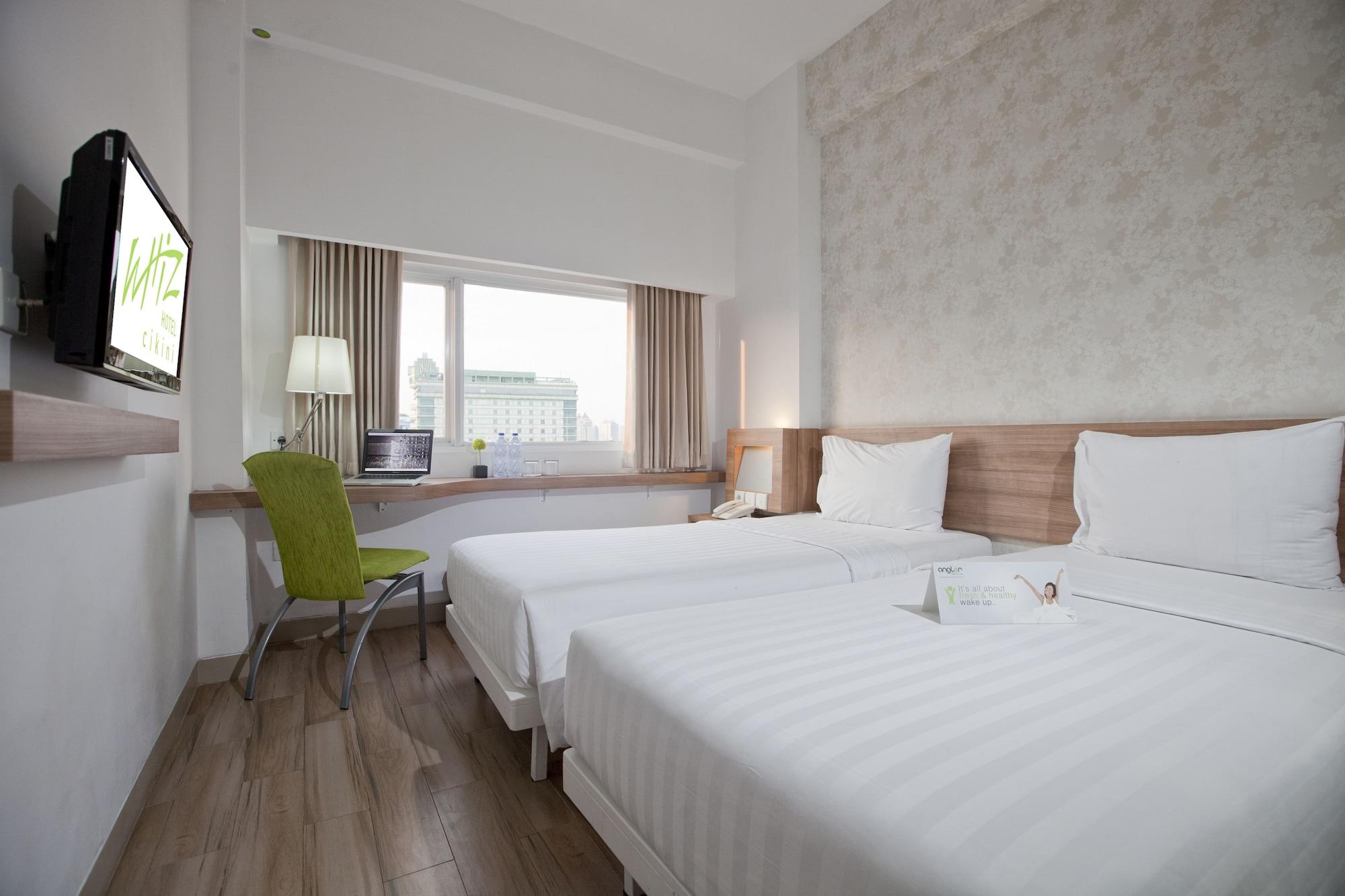 Whiz Hotel Cikini Джакарта Екстериор снимка