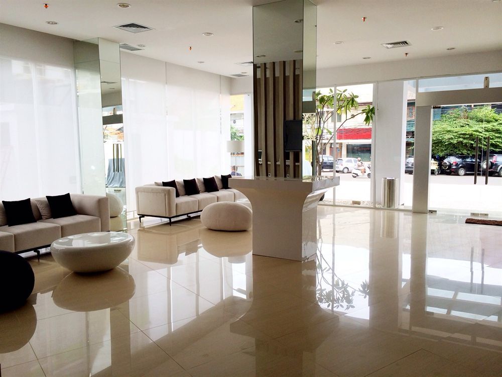 Whiz Hotel Cikini Джакарта Екстериор снимка